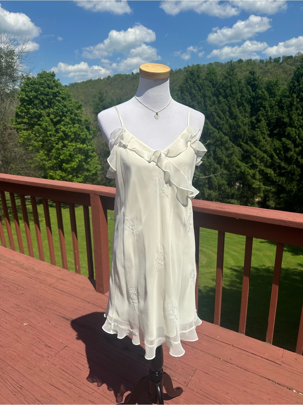 Valerie Stevens Vintage Y2K Ivory Ruffle Beaded Dress